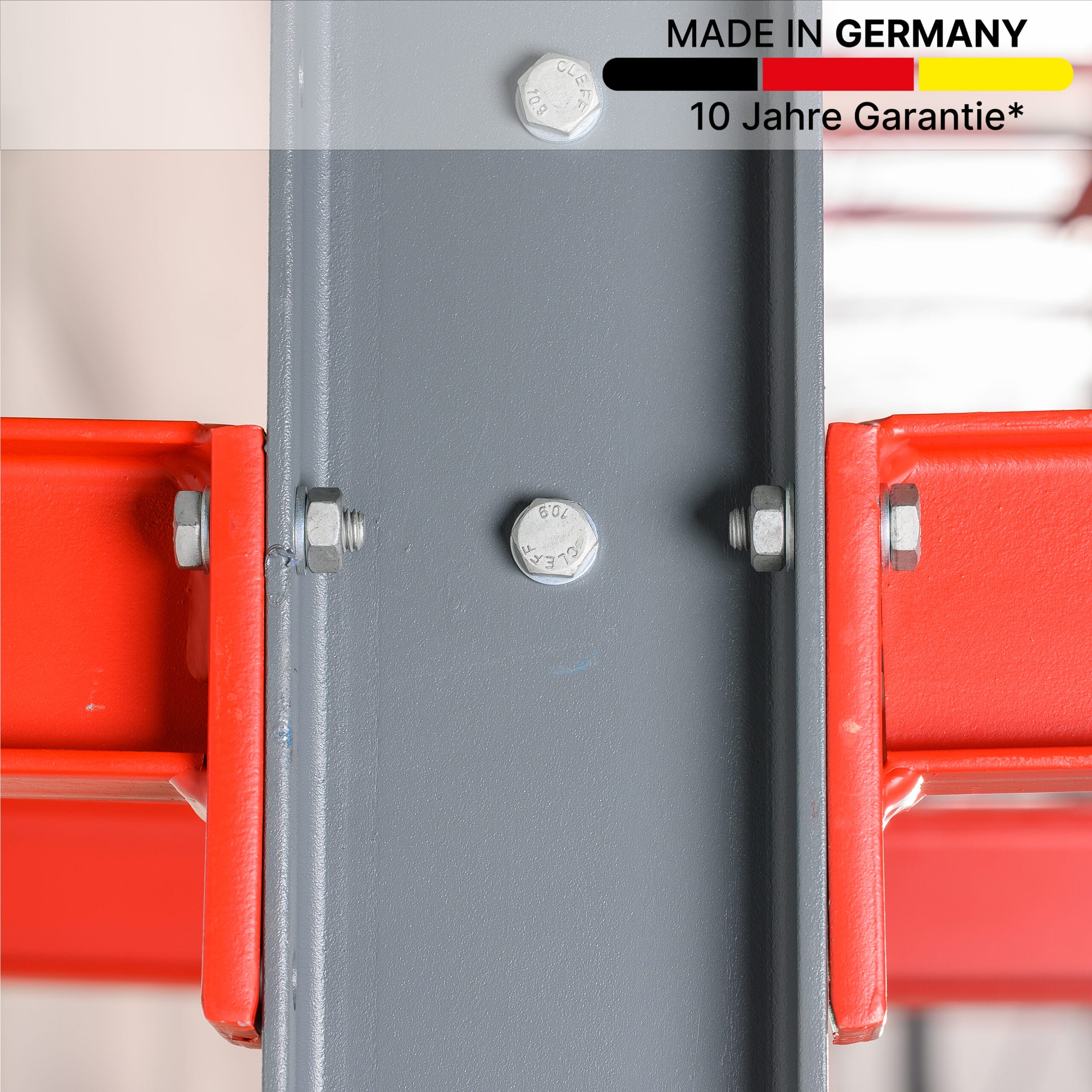 Handbedientes Kragarmregal, zweiseitig nutzbar- Detailansicht, mit MADE IN GERMANY Sticker