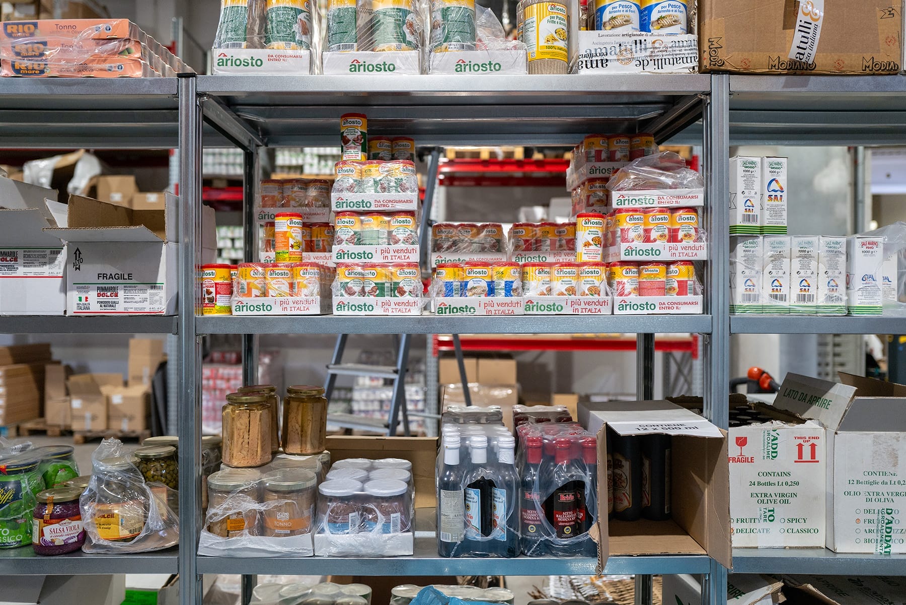 Amatulli_Fachbodenregal1